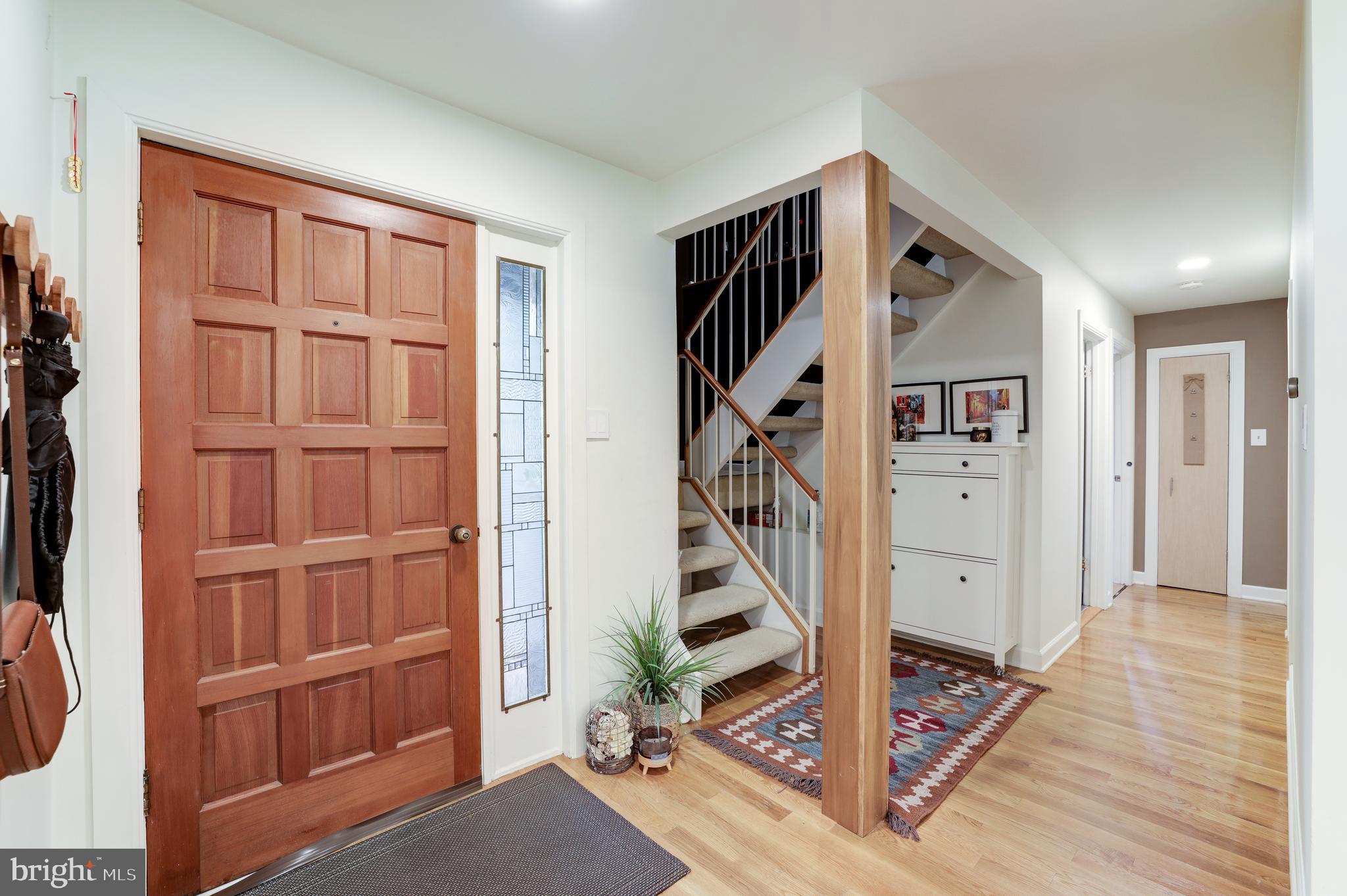 11256 Oakton Road Oakton, VA 22124 - Photo 8 of 68