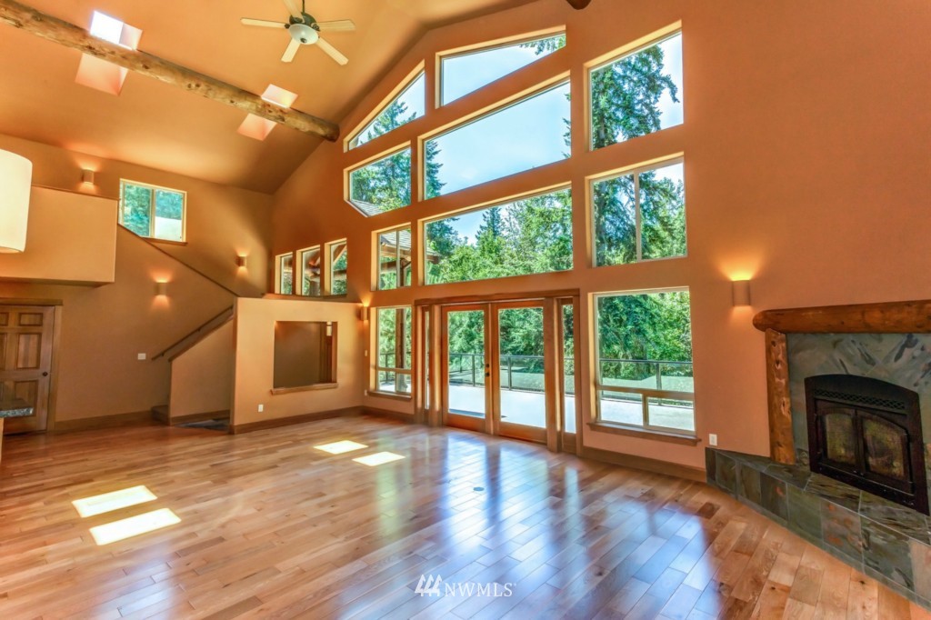 1530 Silver Beach Road Bellingham, WA 98229 - Photo 4 of 25 Gallery Image 4
