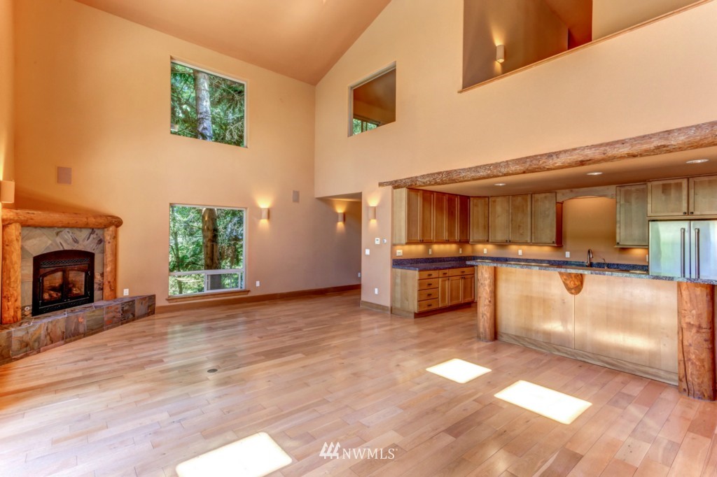 1530 Silver Beach Road Bellingham, WA 98229 - Photo 6 of 25 Gallery Image 6