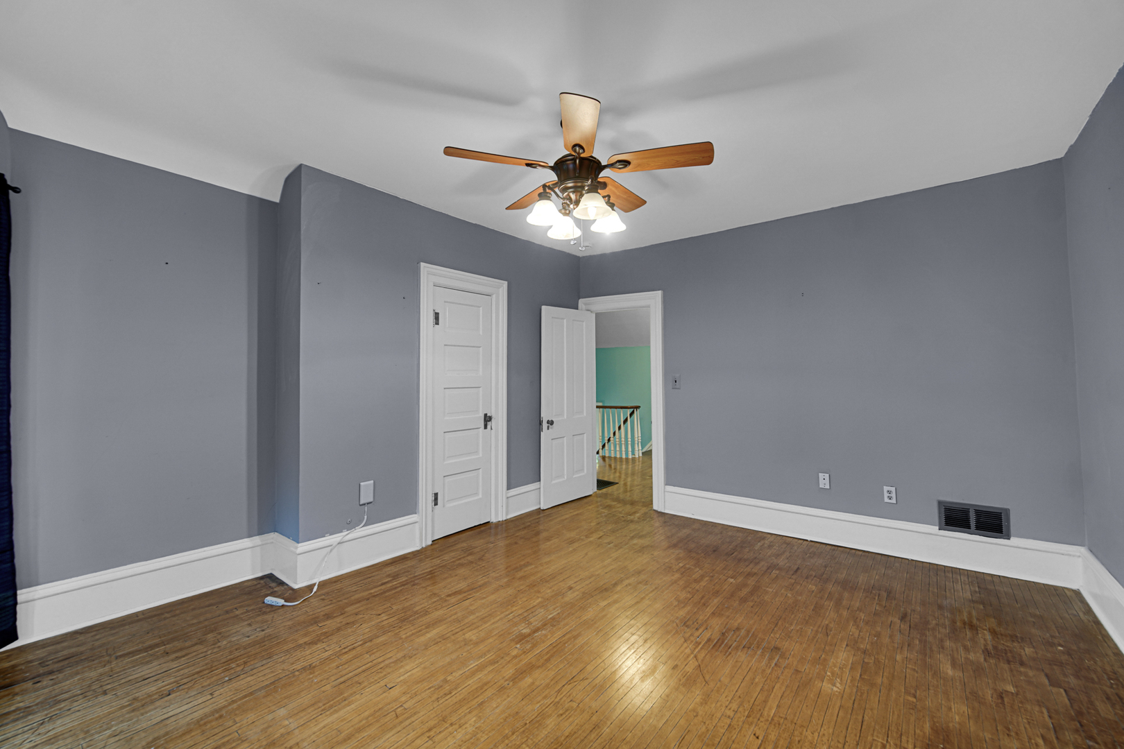 268 Seneca Street Elgin, IL 60120 - Photo 13 of 19