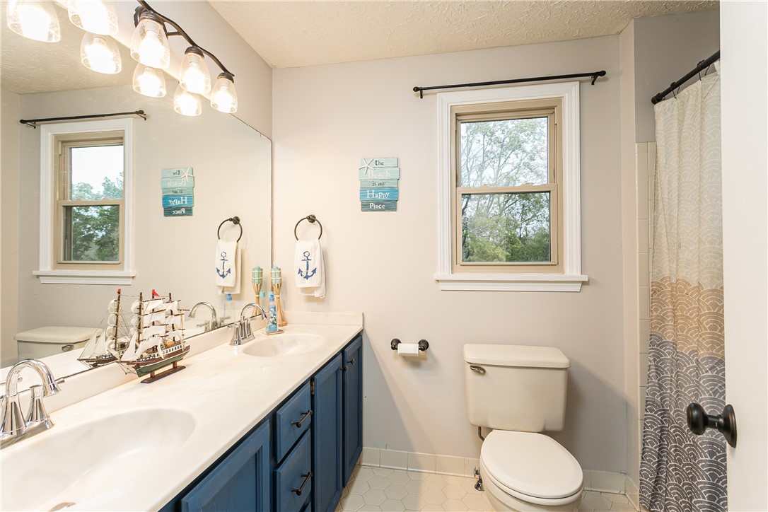 8 Rosscommon Crescent Perinton, NY 14450 - Photo 19 of 28