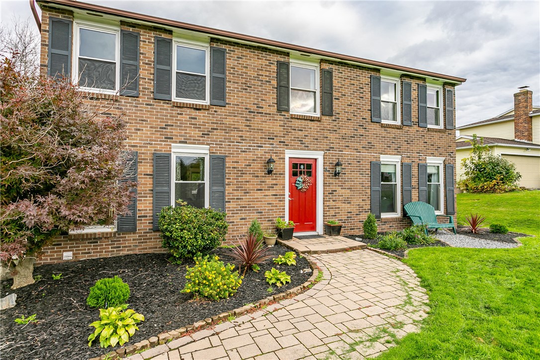 8 Rosscommon Crescent Perinton, NY 14450 - Photo 2 of 28