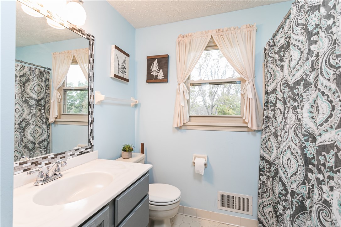 8 Rosscommon Crescent Perinton, NY 14450 - Photo 23 of 28