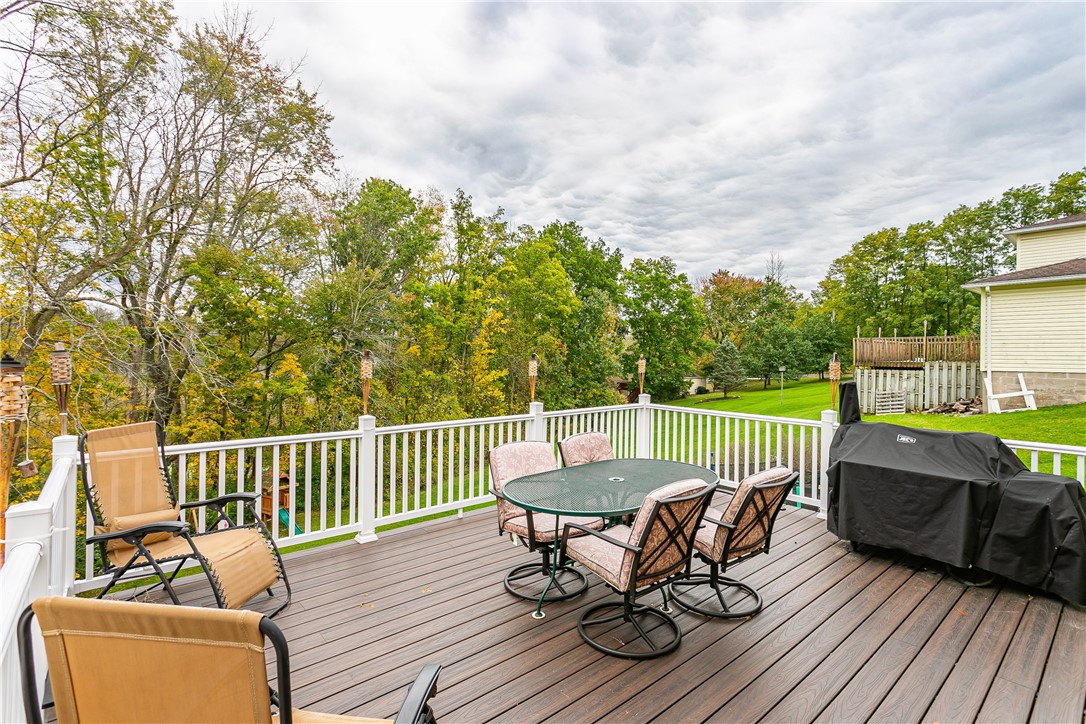 8 Rosscommon Crescent Perinton, NY 14450 - Photo 25 of 28