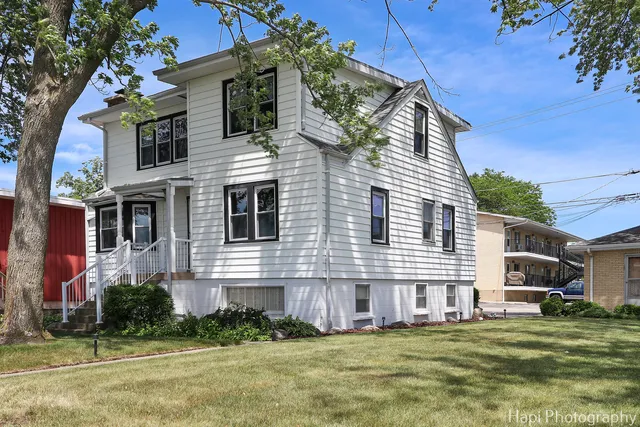 $529,000 | 36 South Pistakee Lake Road, Fox Lake, IL 60020