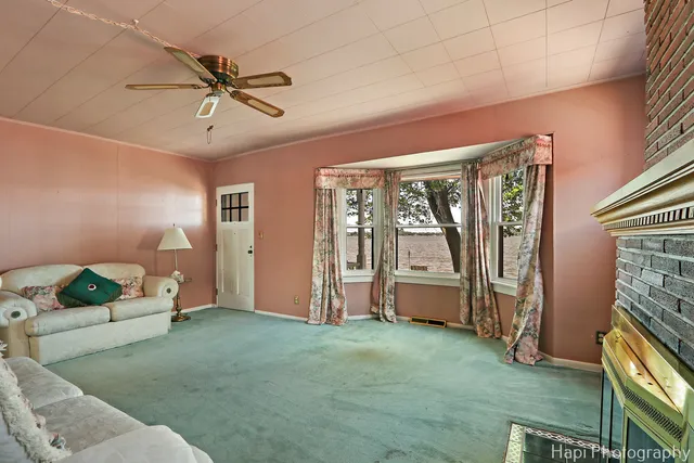 $529,000 | 36 South Pistakee Lake Road, Fox Lake, IL 60020