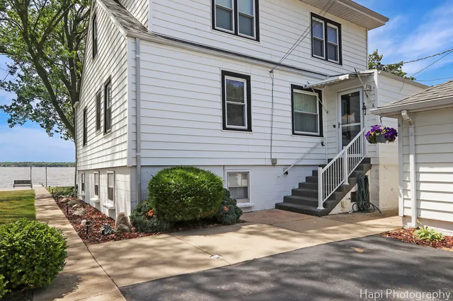 $529,000 | 36 South Pistakee Lake Road, Fox Lake, IL 60020