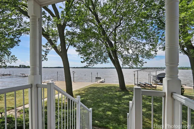 $529,000 | 36 South Pistakee Lake Road, Fox Lake, IL 60020