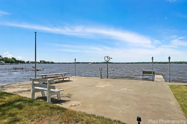 $529,000 | 36 South Pistakee Lake Road, Fox Lake, IL 60020