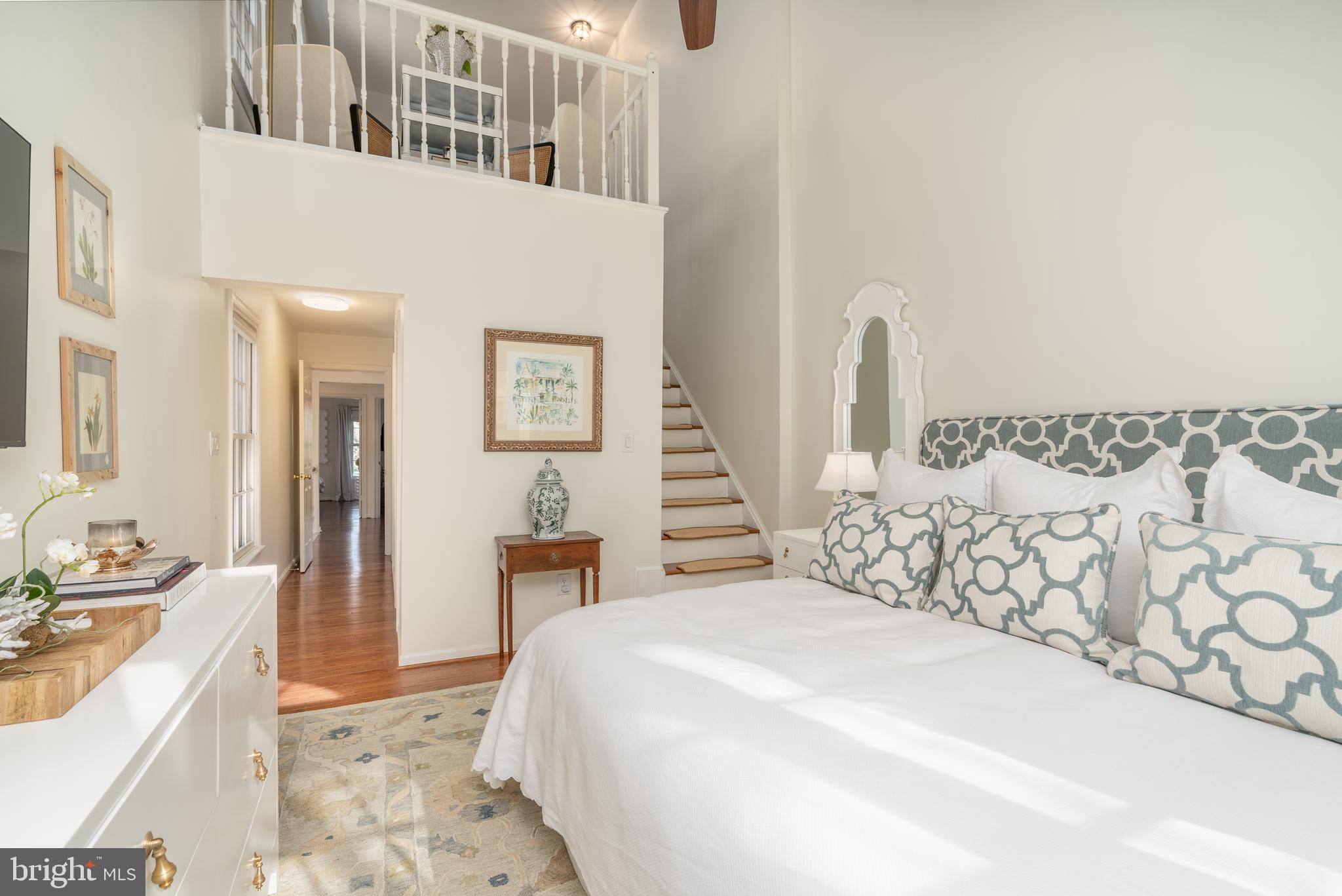 1828 Duffield Lane Alexandria, VA 22307 - Photo 15 of 35