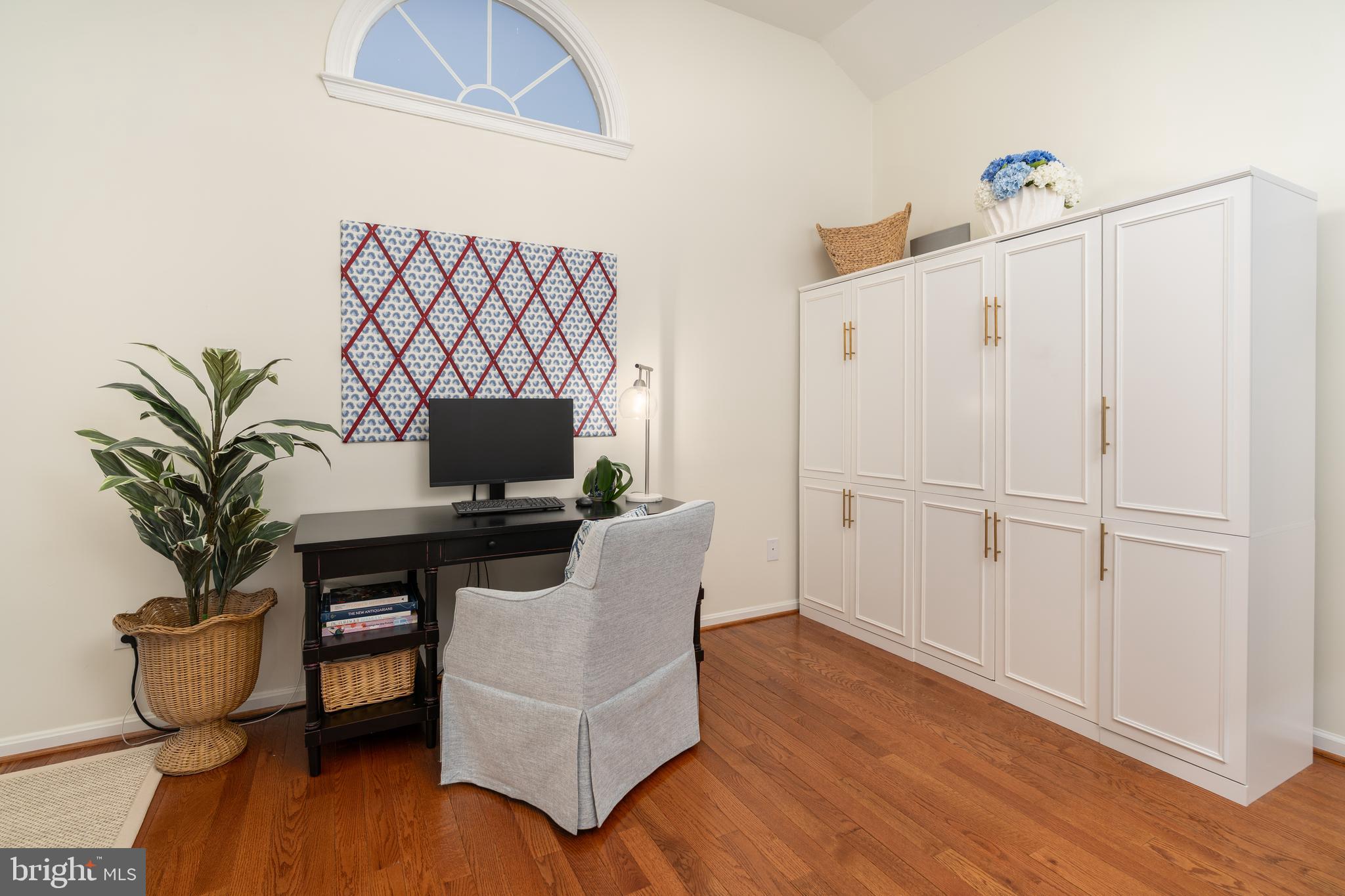 1828 Duffield Lane Alexandria, VA 22307 - Photo 17 of 35 loft office