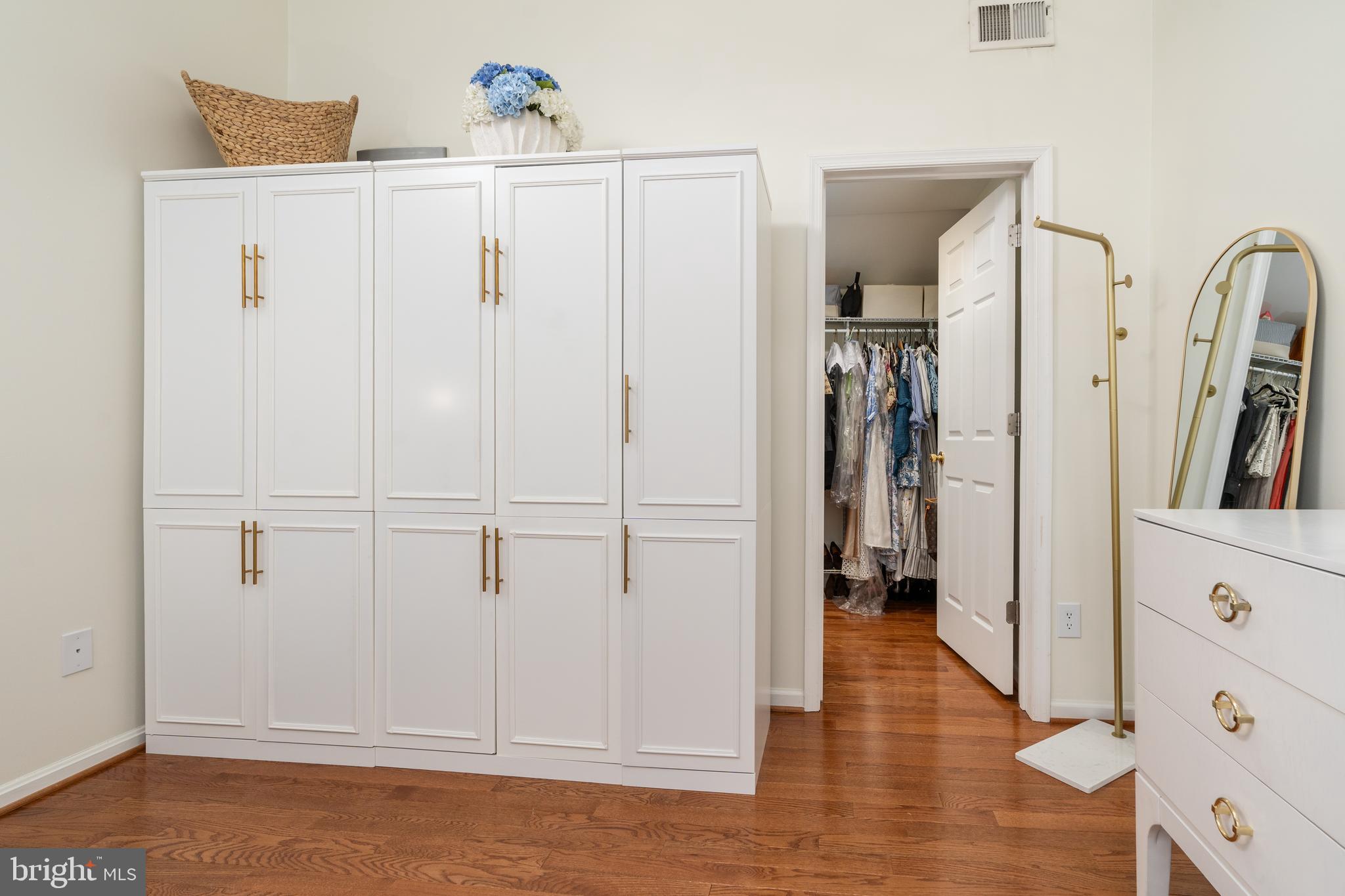 1828 Duffield Lane Alexandria, VA 22307 - Photo 19 of 35 enter second primary walk-in closet
