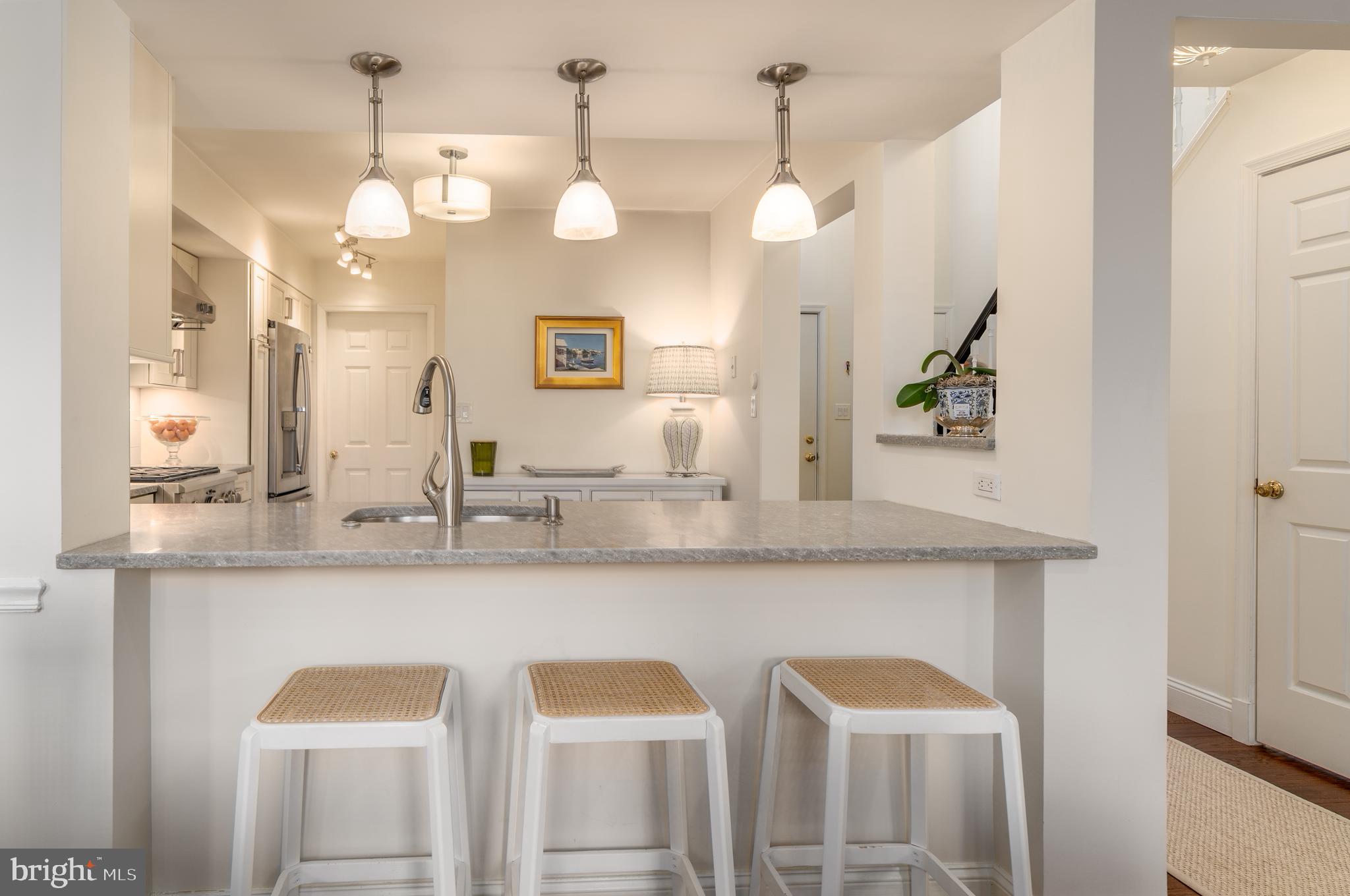 1828 Duffield Lane Alexandria, VA 22307 - Photo 9 of 35 pass-thru and counter dining