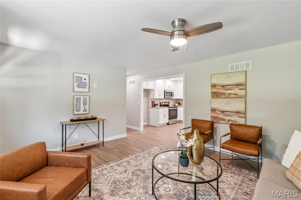 1740 Parr Road Wentzville, MO 63385 - Photo 5 of 34