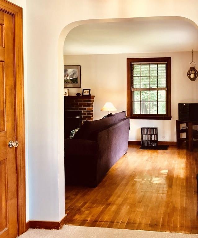 33 Newell Pond Road Greenfield, MA 01301 - Photo 8 of 31 Gallery Image 8