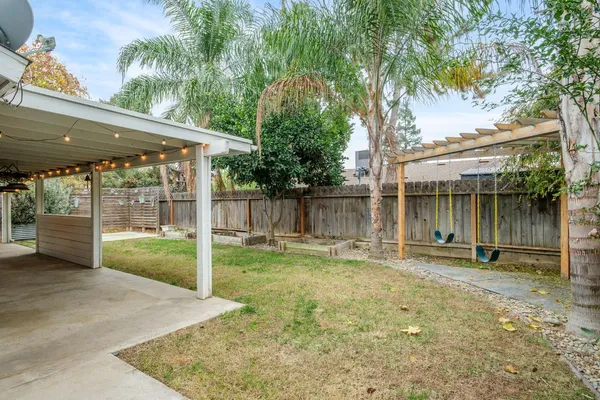 $410,000 | 1154 Palo Alto Avenue, Clovis, CA 93612