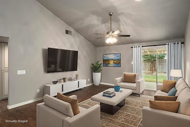 $410,000 | 1154 Palo Alto Avenue, Clovis, CA 93612