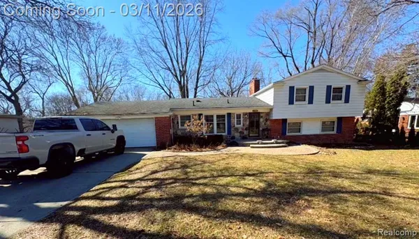$2,550 | 2740 Alveston Drive, Bloomfield Hills, MI 48304