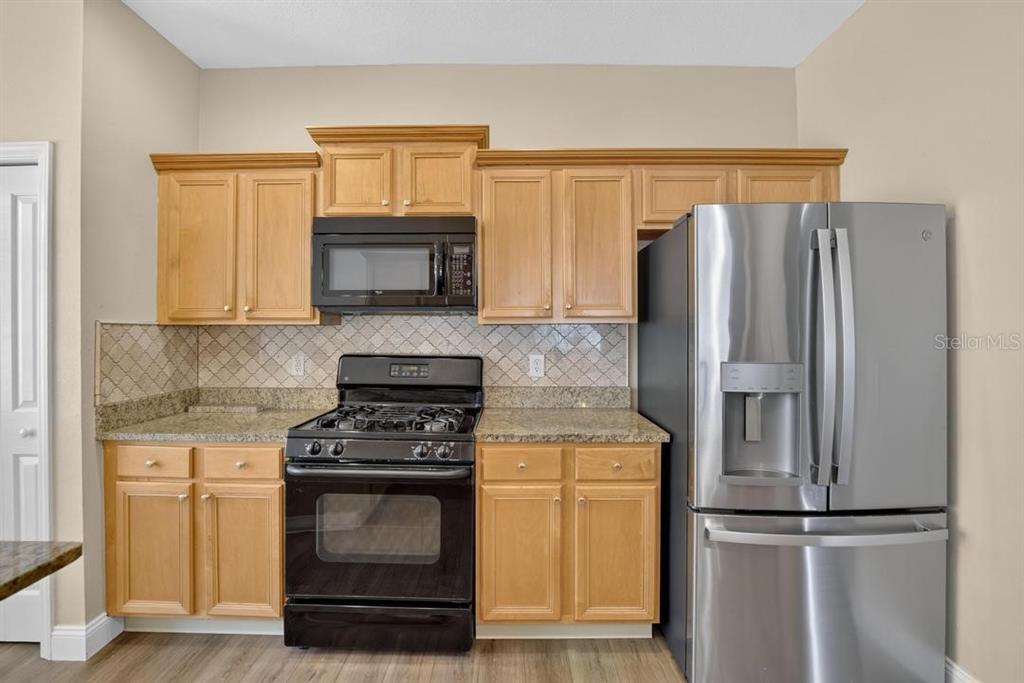 5605 Hawklake Road Lithia, FL 33547 - Photo 11 of 40 Gallery Image 11
