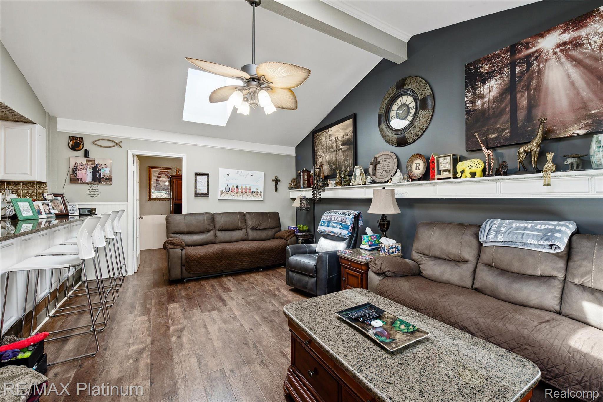 7385 Herbst Road Brighton, MI 48114 - Photo 11 of 28 Great Room