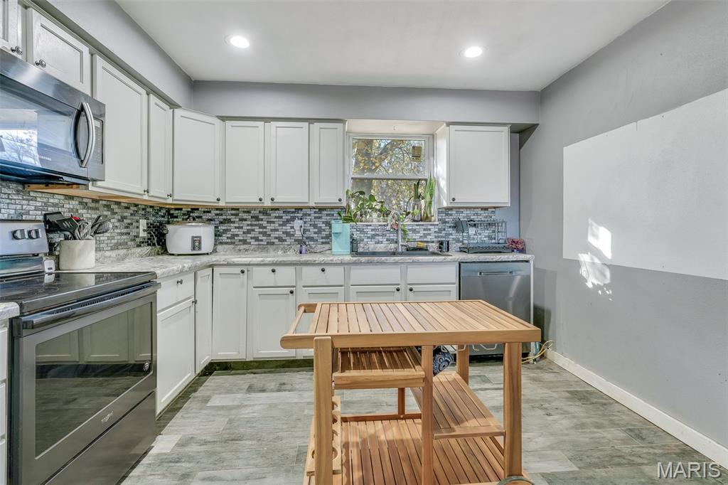 313 Old Fullerton Road Belleville, IL 62226 - Photo 11 of 28