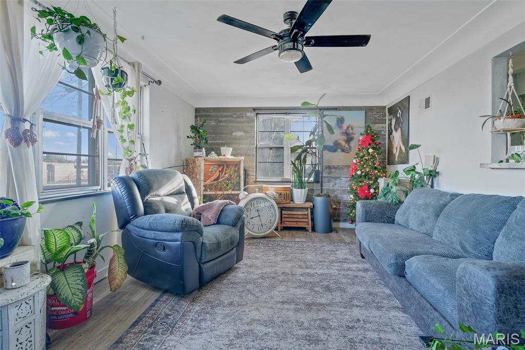 313 Old Fullerton Road Belleville, IL 62226 - Photo 5 of 28