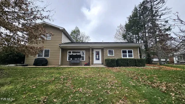 $239,900 | 116 Barker Avenue Southwest, Wise, VA 24293