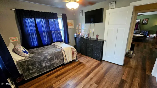 $239,900 | 116 Barker Avenue Southwest, Wise, VA 24293