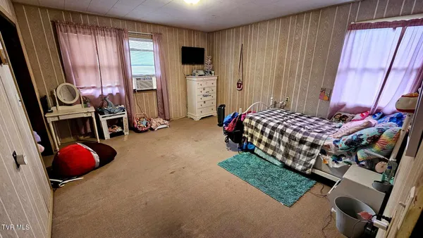 $239,900 | 116 Barker Avenue Southwest, Wise, VA 24293