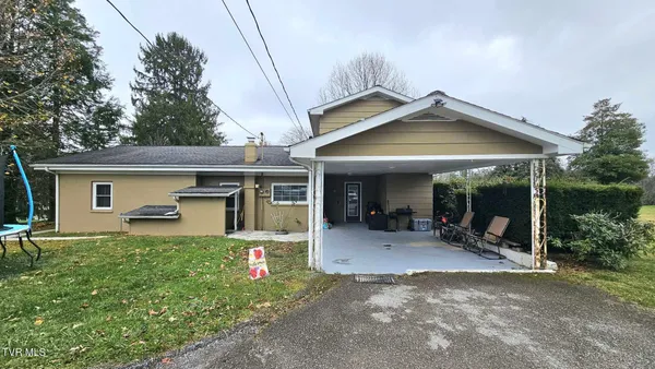 $239,900 | 116 Barker Avenue Southwest, Wise, VA 24293