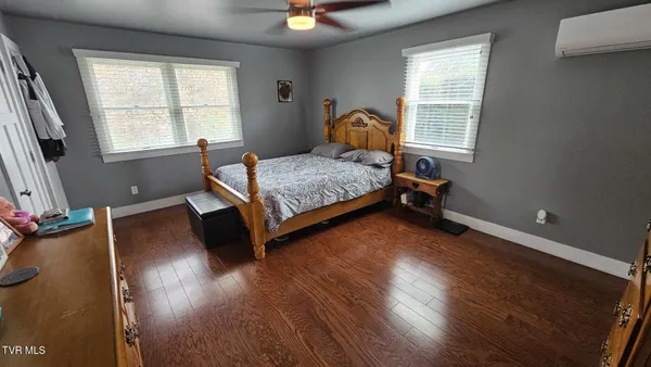 $239,900 | 116 Barker Avenue Southwest, Wise, VA 24293