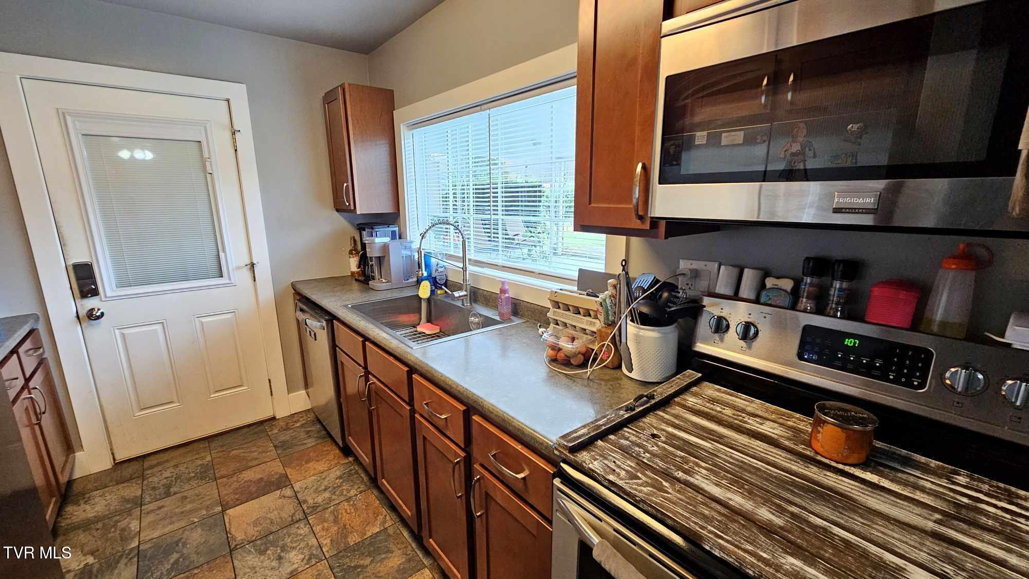 116 Barker Avenue Southwest Wise, VA 24293 - Photo 9 of 17 9