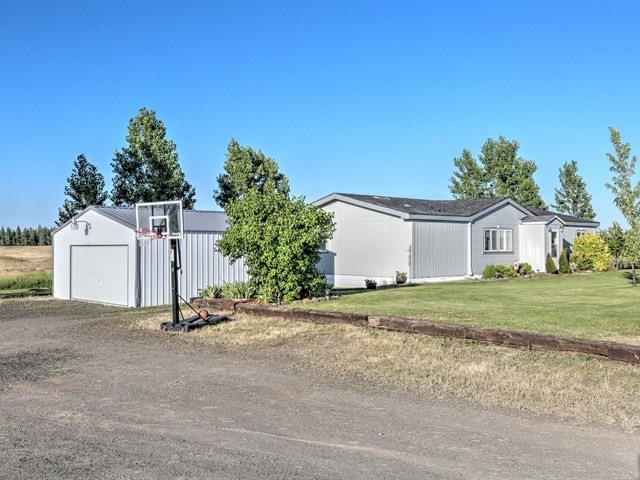 23221 South Cross Road Cheney, WA 99004 - Photo 2 of 20