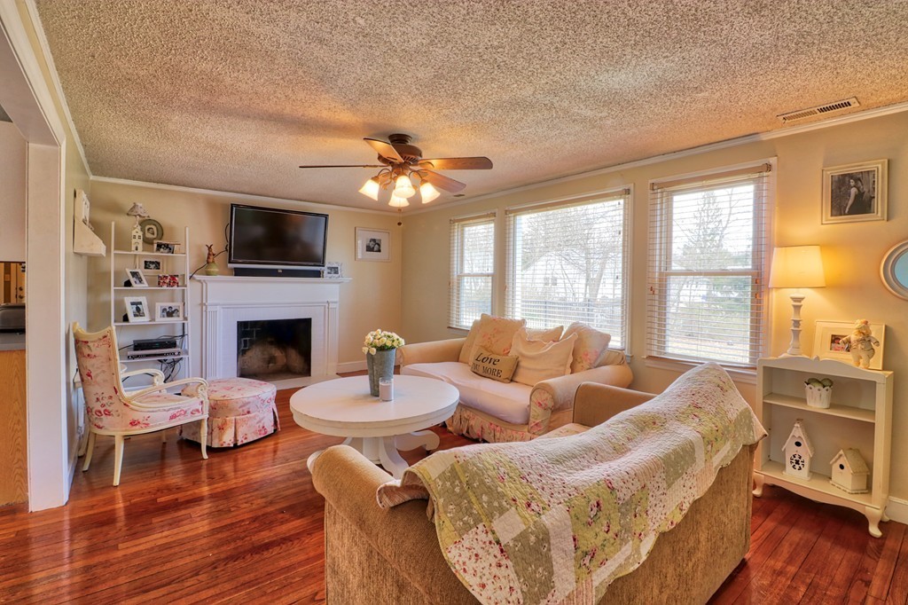 19 Ripley Street Wilbraham, MA 01095 - Photo 15 of 26 Gallery Image 15