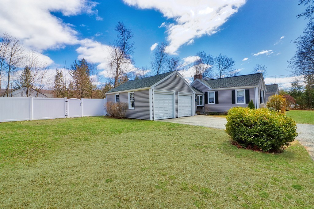 19 Ripley Street Wilbraham, MA 01095 - Photo 3 of 26 Gallery Image 3