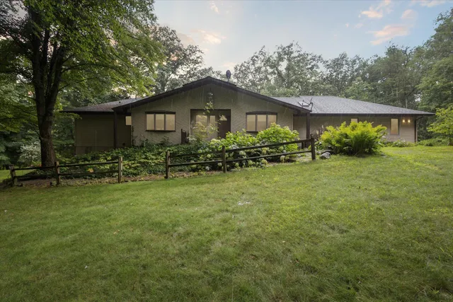 $525,000 | 10660 D Drive South, Ceresco, MI 49033