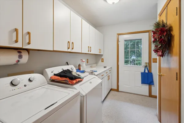 $525,000 | 10660 D Drive South, Ceresco, MI 49033