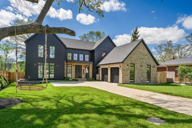 $3,390,000 | 1180 Oak Ridge Drive, Glencoe, IL 60022