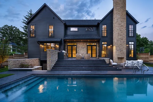 $3,390,000 | 1180 Oak Ridge Drive, Glencoe, IL 60022