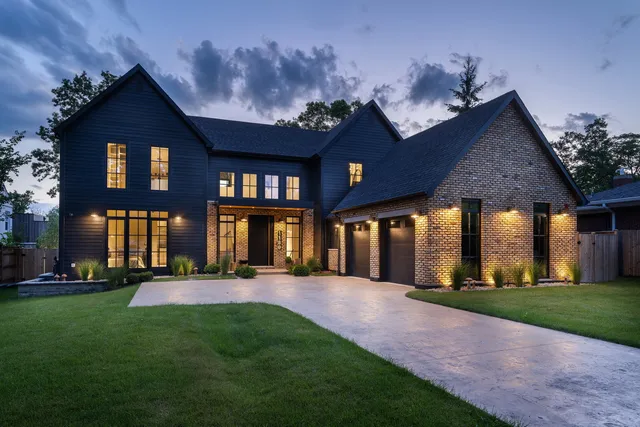 $3,390,000 | 1180 Oak Ridge Drive, Glencoe, IL 60022