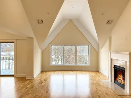 $675,000 | 16 Hayestown Road, Unit A403, Danbury, CT 06811