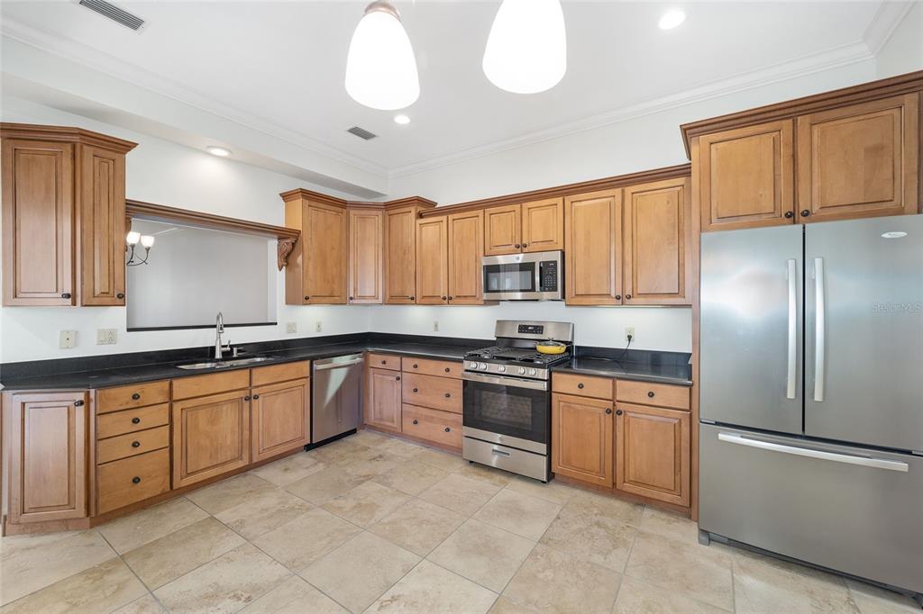 1906 Southeast Clatter Bridge Road Ocala, FL 34471 - Photo 6 of 10