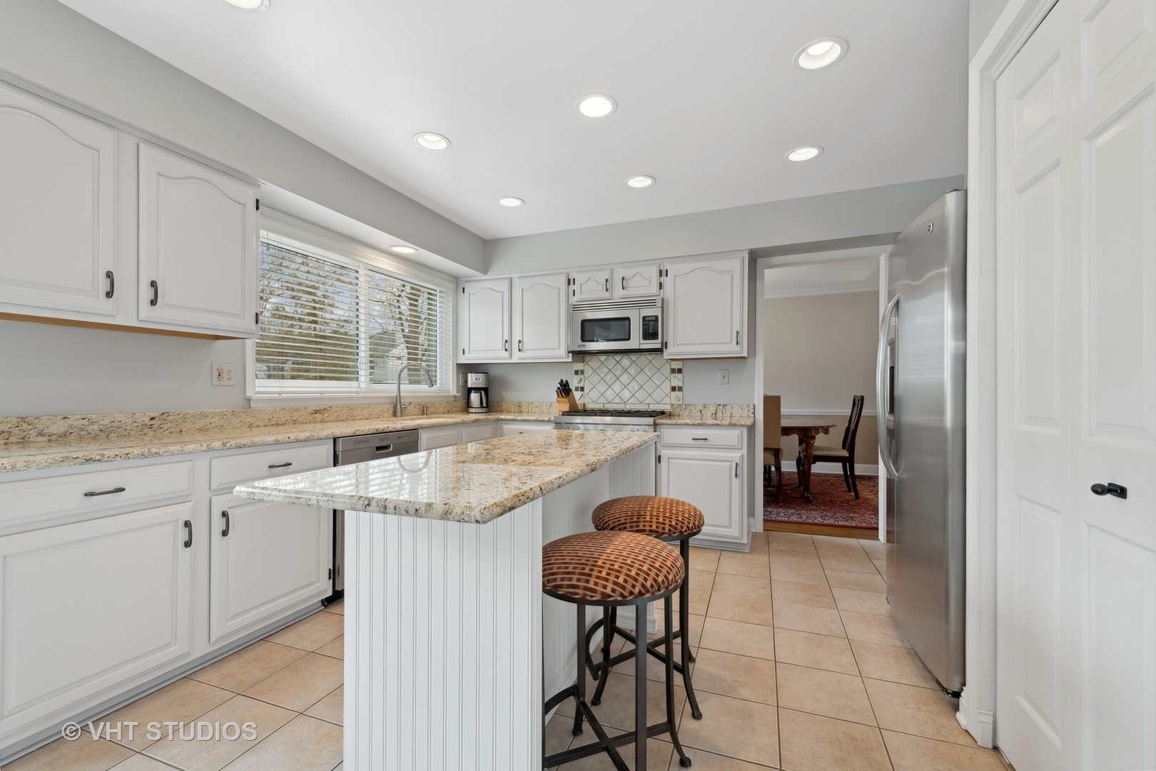 989 Bosworthfield Road Barrington, IL 60010 - Photo 6 of 37 Gallery Image 6