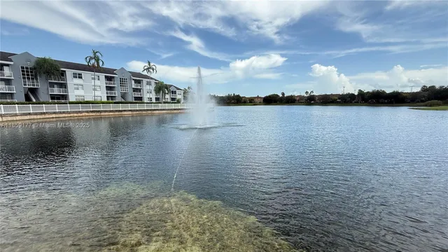 $2,000 | 8560 Southwest 212th Street, Unit 203, Cutler Bay, FL 33189