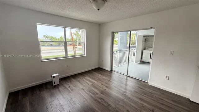 $2,000 | 8560 Southwest 212th Street, Unit 203, Cutler Bay, FL 33189