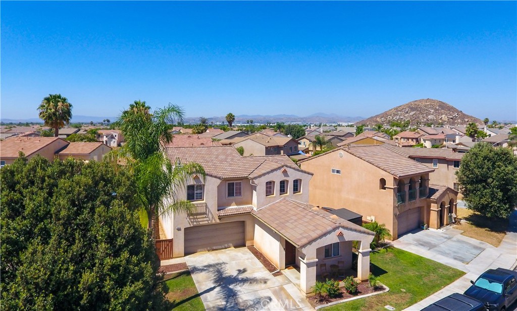 1441 Albillo Loop Perris, CA 92571 - Photo 2 of 37