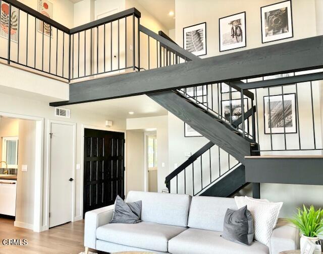 4510 Gateshead Bay Oxnard, CA 93035 - Photo 6 of 34 a view of livingroom with furniture