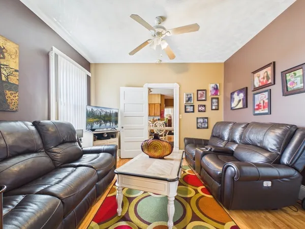 $949,900 | 104-106 Belleville Road, New Bedford, MA 02745