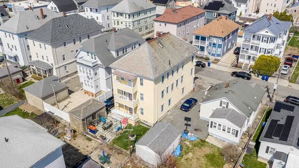$949,900 | 104-106 Belleville Road, New Bedford, MA 02745
