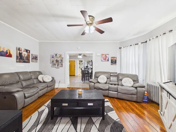 $949,900 | 104-106 Belleville Road, New Bedford, MA 02745